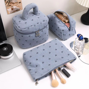 3pcs nhung trang điểm túi Set tim in công suất lớn dây kéo thời trang xách tay Túi mỹ phẩm biểu tượng tùy chỉnh - Product Image 4