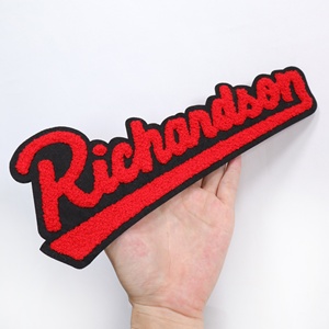 Parche de chenilla personalizado al por mayor con purpurina, estilo letra, termoadhesivo para ropa, precio de fábrica - Product Image 1