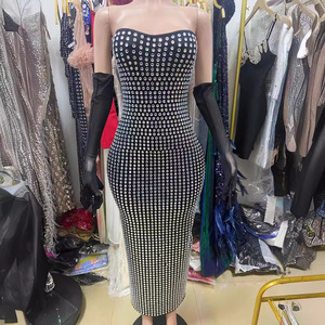 Robe longue moulante décontractée à strass, dos nu, bretelles, sans manches, style tube top amincissant - Product Image 3