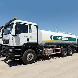 Camion-citerne à eau HOWO 6x4, capacité 20000L, citerne en acier inoxydable, véhicule utilitaire lourd SINOTRUK - Product Image 2