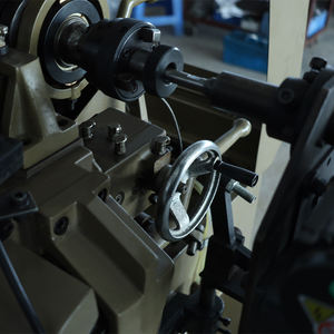 Torno Automático CNC de Alta Precisión Tipo Suizo para Mecanizado de Piezas Pequeñas, Capacidad de 20 mm/32 mm, Máquina CNC de Torneado Automático - Product Image 2