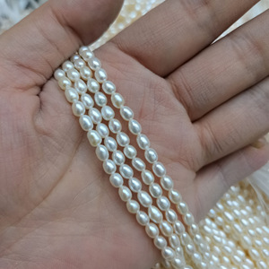 สร้อยคอมุกน้ำจืดธรรมชาติทรงข้าวสารสีม่วง ขนาด 3-4 มม. แบบกึ่งสำเร็จรูป พร้อมเม็ดมุกแบบหลวม - Product Image 2