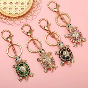 Llavero de tortuga, accesorios decorativos, llavero de aleación con pedrería, colgante para bolso de mujer, colgante para coche y accesorios. - Product Image 1