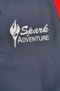 Venta al por mayor 100% algodón antiarrugas para Polo para hombres logotipo bordado personalizado patrón sólido Golf camiseta Jersey tela - Product Image 3