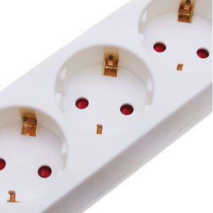 Multiprise 4 prises sans interrupteur, 1,5 m, 3G, 1,0 mm blanche pour connecter divers appareils électriques de manière sécurisée. - Product Image 3