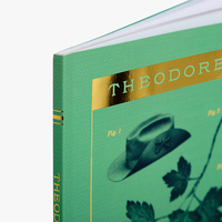 Livre à couverture souple personnalisable avec estampage à chaud or et argent et gaufrage sur papier couché Reliure parfaite