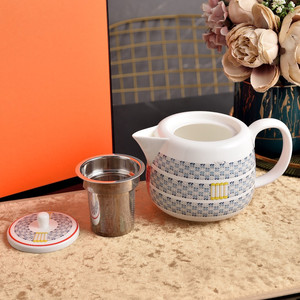 Service à café en porcelaine osseuse écologique de style européen minimaliste blanc de luxe, 15 pièces, avec boîte cadeau - Product Image 6