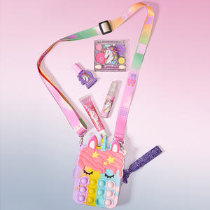 Justgirl-juegos <span class=keywords><strong>de</strong></span> cosméticos <span class=keywords><strong>para</strong></span> niños y niñas <span class=keywords><strong>adolescentes</strong></span>, bolsa <span class=keywords><strong>de</strong></span> maquillaje personalizada, <span class=keywords><strong>kit</strong></span> <span class=keywords><strong>de</strong></span> unicornio, conjuntos <span class=keywords><strong>de</strong></span> maquillaje <span class=keywords><strong>para</strong></span> <span class=keywords><strong>adolescentes</strong></span> - Product Image 4