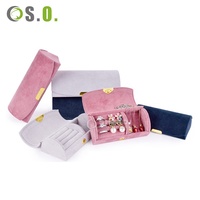 Vente chaude Style Simple Voyage Boîte À Bijoux Organisateur Mini Velours Boîte À Bijoux Avec Logo Personnalisé Accessoire De Mode Organisateur