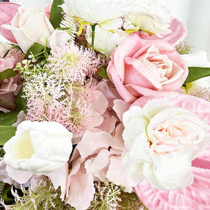 Ramo de Flores Artificiales Romántico Rosa y Blanco, Mezcla de Rosas y Lirios de Cala, Hecho a Mano, Alta Simulación, Arreglo para Boda - Product Image 5