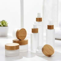 Botol Kosmetik Kaca Bening Frosted dengan Pompa Semprot Bambu, Kemasan Ramah Lingkungan, Laris untuk Kemasan Perawatan Kulit