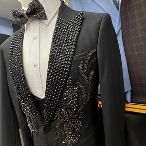 Da uomo 3 pezzi monopetto nero strass con perline a mano in <span class=keywords><strong>pizzo</strong></span> con applicazioni di abiti da sposa pronti - Product Image 3