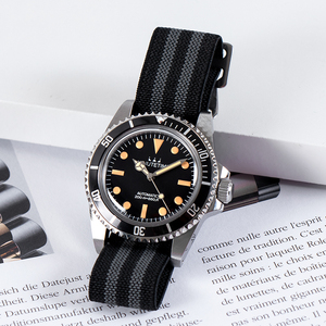 Reloj MINUTETIME Vintage con Movimiento NH35, Logotipo Personalizado en la Esfera, Correa de Nailon, Espejo Acrílico, Resistente al Agua 100 Metros, Esfera Luminosa - Product Image 2