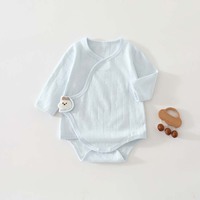 Lot de 4 bodys kimono pour bébé |   Combinaisons en coton à manches longues avec imprimé étoiles, lune et nuages |   Patch en peluche |   95% Coton 5% Spandex |   4 Couleurs