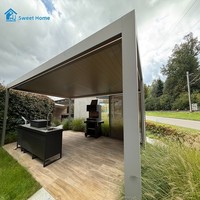 Pergola extérieure de luxe Sweet Home en aluminium thermolaqué sur mesure avec accessoires complets pour terrasse et balcon