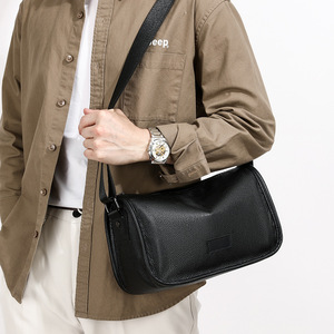 Bolsa de Gimnasio de Gran Capacidad para <span class=keywords><strong>Hombre</strong></span>, de Cuero Vacuno Suave y Ligero, Mochila Deportiva para Viajes Cortos - Product Image 2