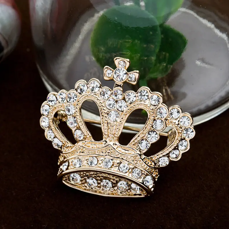 Produsen grosir nyonya rumah berlian imitasi pin bros seng logam campuran mahkota bros untuk pakaian wanita