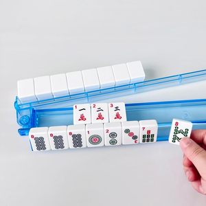 Juego de Soportes para Mahjong BOSN - 4 Soportes de Acrílico Transparente con Empujadores Integrados Resistentes al Agua - Modelo Multicolor - Product Image 4