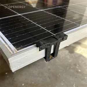 Pince en plastique auto-agrippante modules de montage solaire drainage de l'eau pince de vidange de panneau solaire