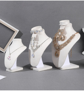 Nhà máy trực tiếp Chứng Khoán bán buôn nhung trắng Vòng cổ bông tai vòng đeo tay thiết lập đồ trang sức bao bì hiển thị bức tượng bán thân đứng kích thước khác nhau - Product Image 6