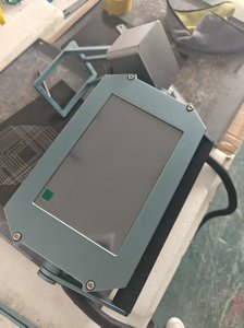 Máquina de Impresión de Tarjetas Metálicas de 20W, Precio Competitivo, Máquina de Grabado, Máquina de Marcado Láser de Fibra - Product Image 2