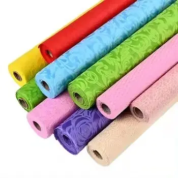 Nuevos productos rollos de papel de regalo de flores no tejidas en relieve tela no tejida de polipropileno