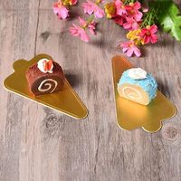 Plateaux en carton écologiques jetables pour mini-gâteaux, bases triangulaires dorées, présentoirs à desserts, assiettes en papier pour mousses