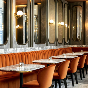 Juego de Muebles Modernos para Cafetería, Restaurante, Sofá de Terciopelo Naranja con Respaldo Acolchado y Mesas Cuadradas con Tapa de Mármol - Product Image 1