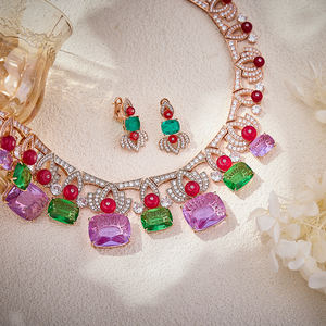 Kalung dan Anting Wanita Desain Teratai Retro Mewah yang Berlebihan, Dihiasi Batu Permata Bertekstur Zirkonia, Perhiasan Kuningan - Product Image 5