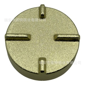 ฝาถังน้ำมันรถบรรทุกฮีโน่ 8-97233810-0 โลหะผสมสังกะสี สีทอง เกลียวใน ป้องกันการสูญหาย - Product Image 1