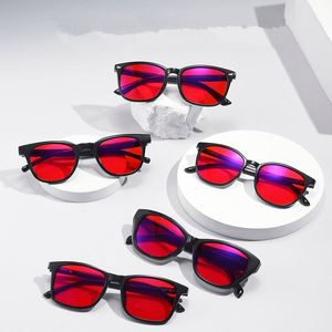 Novedad 2025, Lentes con Filtro de Luz Roja para Dormir Mejor, Gafas Anti Luz Azul para Hombre y Mujer con Lentes Tintados en Rojo Anaranjado - Product Image 6