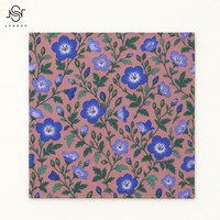 Tissu tissé respirant en popeline 100 % coton 75 GSM LNS Nemophila Spindle Open Blossom Print pour chemisiers et robes d'été pour enfants
