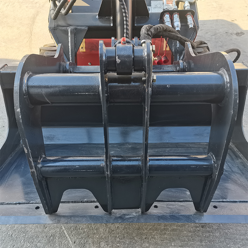 mini skid steer attachments set