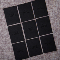 Logo en microfibre personnalisé en relief étiquette en tissu PU cuir logo de marque patch 3D en cuir pour vêtements chapeau bagages jeans sac à main