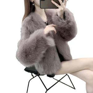 Vêtements pour femmes de haute qualité, décontractés, en laine et polyester, courts, doux, en fausse fourrure, en polaire, manteaux de <span class=keywords><strong>trench</strong></span> <span class=keywords><strong>pas</strong></span> chers pour femmes - Product Image 3