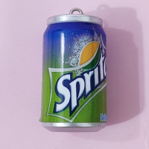 Mini-<span class=keywords><strong>bouteille</strong></span> de bière de simulation, porte-clés, pendentif de sac, accessoires pour bouteilles de vin, de cola, de Sprite, décoration DIY, cadeau publicitaire - Product Image 2