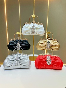 <span class=keywords><strong>Sac</strong></span> de soirée plissé <span class=keywords><strong>pour</strong></span> femme, pochette scintillante en cristal, <span class=keywords><strong>sac</strong></span> à <span class=keywords><strong>bandoulière</strong></span> plissé avec chaîne, pochette de mariage, <span class=keywords><strong>sac</strong></span> en cuir avec poignée en strass - Product Image 2