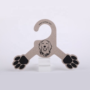 Fuchsia 2023 cintre en carton kraft personnalisé de haute qualité pour <span class=keywords><strong>chat</strong></span>, vêtements pour animaux de compagnie avec impression de logo - Product Image 3