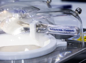 智能操作EC2连续搅动机配料机，适用于小型企业顶级冰淇淋制作机 - Product Image 3