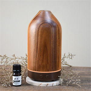 Humidificateur personnel de diffuseur d'arôme d'air de diffuseur d'huile essentielle <span class=keywords><strong>en</strong></span> bois véritable de vente <span class=keywords><strong>en</strong></span> <span class=keywords><strong>gros</strong></span> de conception unique pour le bureau à domicile - Product Image 3