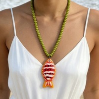 Collier en plastique perlé fait main, motif petits poissons tropicaux, avec pendentifs colorés, style plage exagéré, transfrontalier Europe-Amérique, pour l'été