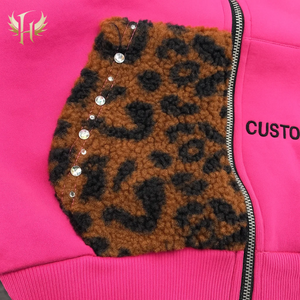 特注500GSMピンク宝石ラインストーンパーカー付きヒョウ柄毛皮刺繍パッチスクリーンプリントストリートウェアZip upパーカー - Product Image 4