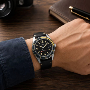 Montre de plongée mécanique pour homme en acier inoxydable 316L à remontage automatique avec bracelet personnalisé OEM et lunette rotative en saphir - Product Image 1