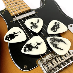 ชุดปิ๊กกีตาร์เรืองแสงในที่มืด 5 ชิ้น ลายหัวกะโหลก ทำจากเซลลูลอยด์เรืองแสง ปรับแต่งได้ สำหรับกีตาร์เบสและกีตาร์โปร่ง ขายส่งจำนวนมาก - Product Image 2