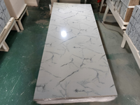 Panneau mural SPC UV en marbre veiné or de luxe, haute brillance, résistant aux taches, pour hôtel, maison, mur de fond