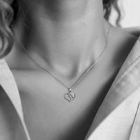 Collar con Colgante de Escalada, Serie Deportiva, Venta al por Mayor en China, Ideal para Amantes de la Montaña, Popular en Europa y Estados Unidos
