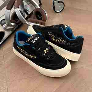 Chaussures tendance pour hommes à imprimé léopard et semelle épaisse, nouvelle collection automne-hiver 2026, légères, respirantes, polyvalentes, baskets décontractées - Product Image 5
