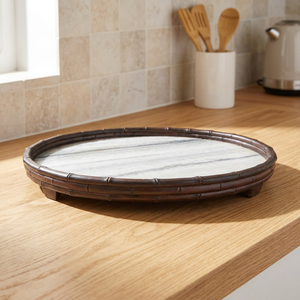 Plateau décoratif en bois fait main, élégant, écologique et durable, à motif animalier, avec base sur pieds, compatible lave-vaisselle et micro-ondes, de B.S International - Product Image 1