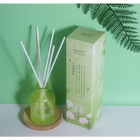 Bouteille en verre d'huile de parfum 120ml sans feu personnalisable d'hôtel, ensembles de diffuseur de roseau d'aromathérapie avec bâtons de rotin