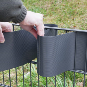 Bandes de clôture en PVC résistant aux UV Sunsbuild, 19 cm x 35 m, pour jardin, clôture à double treillis métallique, écran extérieur - Product Image 1